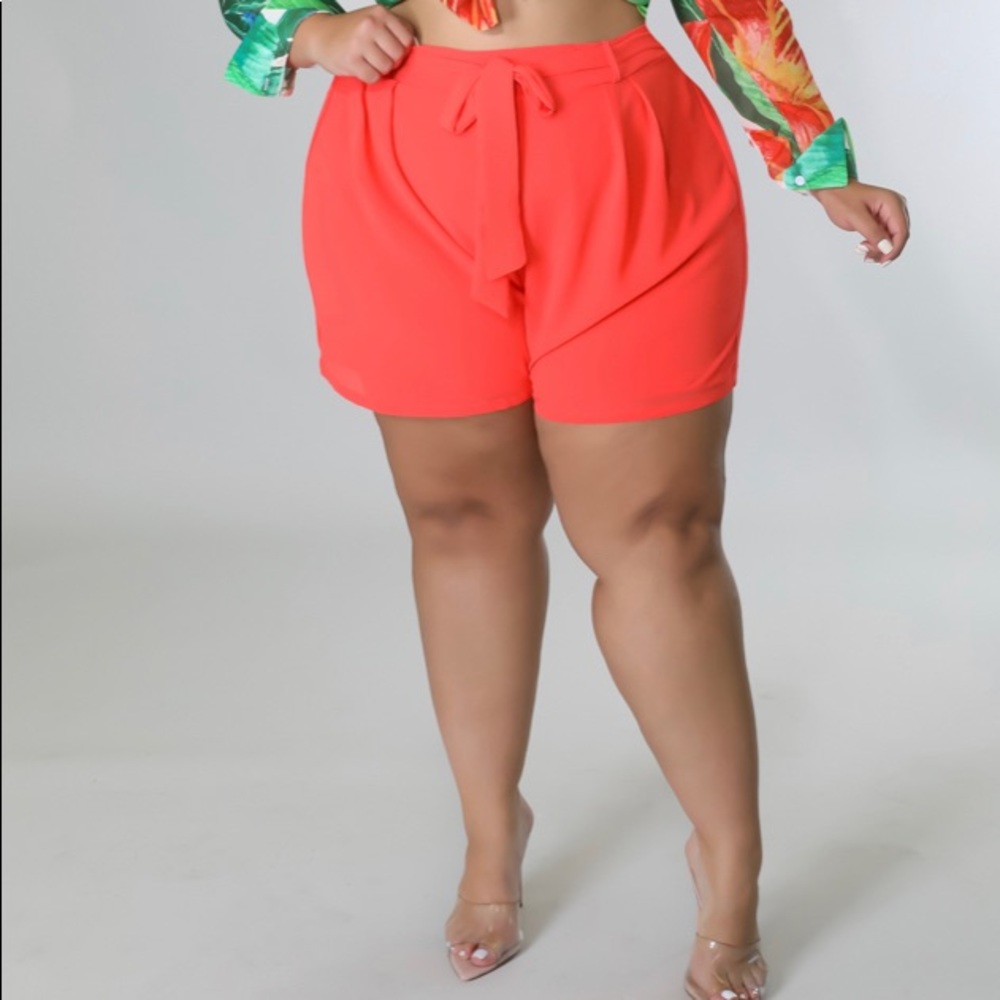 Eva Shorts